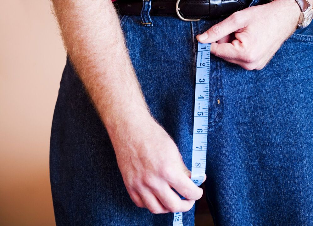 men measure their penis before enlarging it with gel